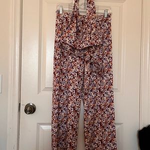 Floral crop two piece. Size Medium. The op was worn once only!